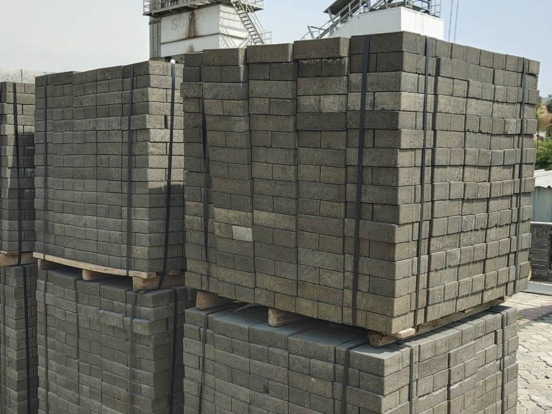 廠內(nèi)環(huán)境